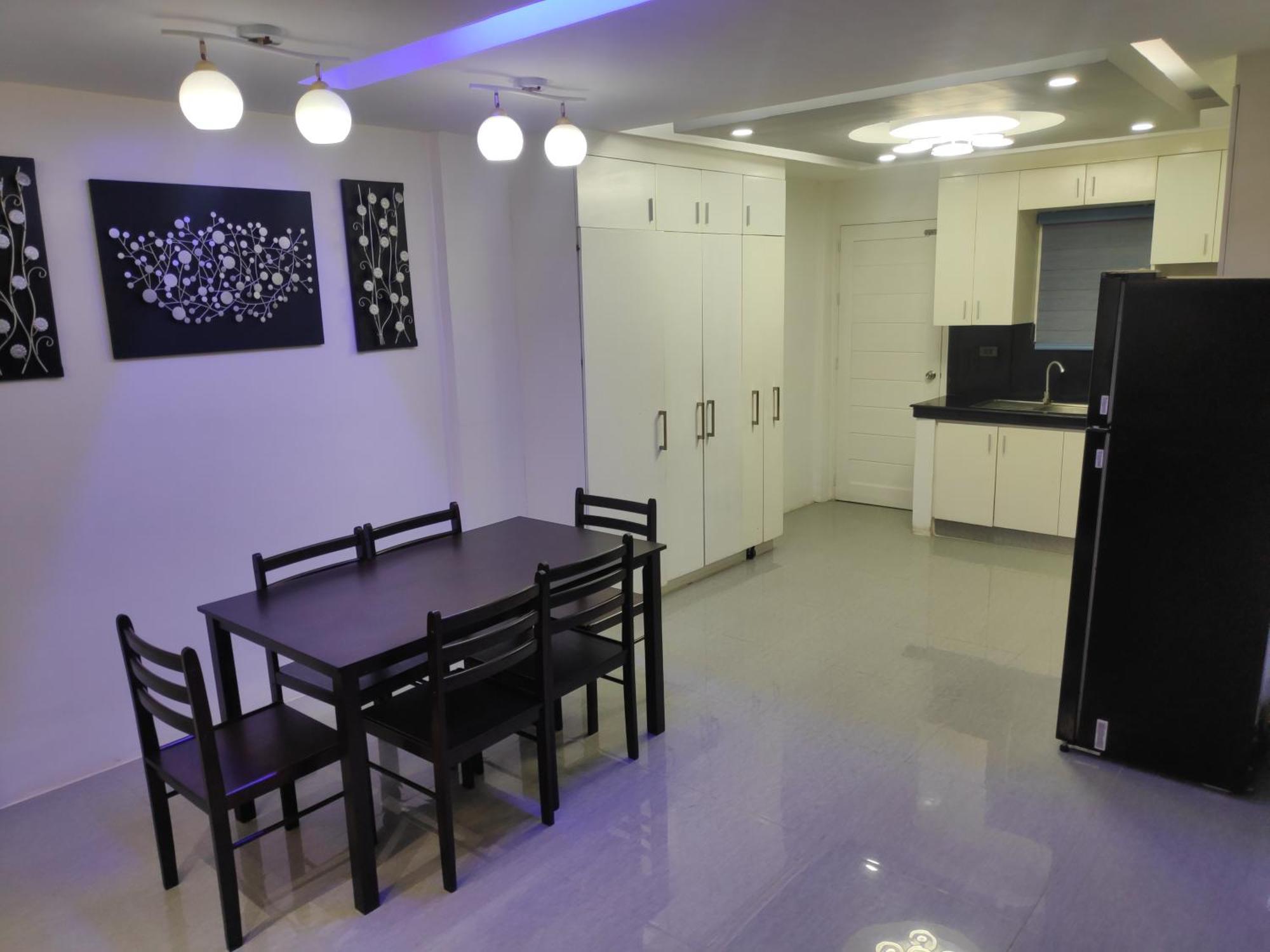 Tagaytay Staycation By Naya And Darla W Free Swimming Pool, Wifi & Netflix Tagaytay City Dış mekan fotoğraf