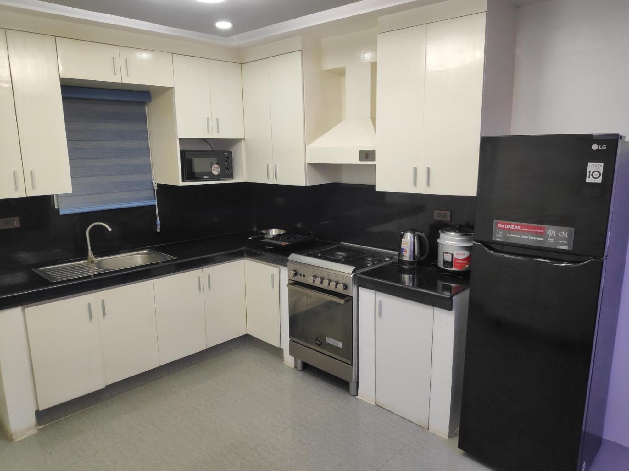 Tagaytay Staycation By Naya And Darla W Free Swimming Pool, Wifi & Netflix Tagaytay City Dış mekan fotoğraf
