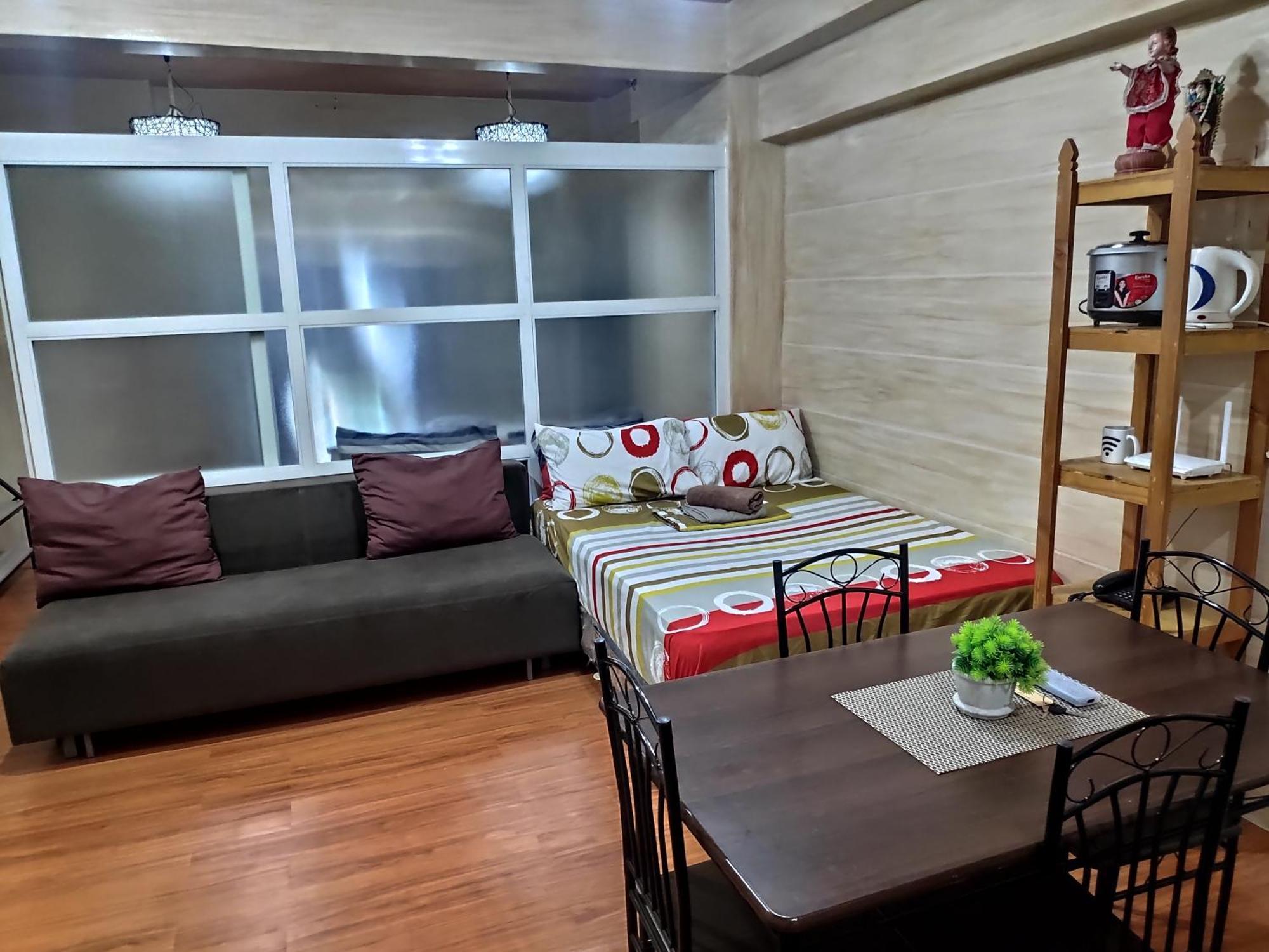Tagaytay Staycation By Naya And Darla W Free Swimming Pool, Wifi & Netflix Tagaytay City Dış mekan fotoğraf
