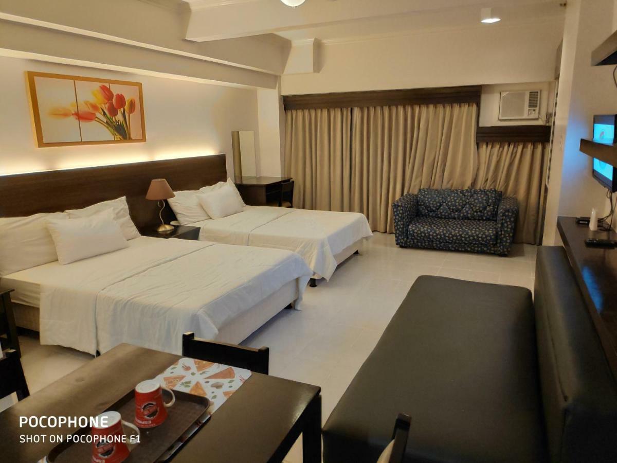 Tagaytay Staycation By Naya And Darla W Free Swimming Pool, Wifi & Netflix Tagaytay City Dış mekan fotoğraf
